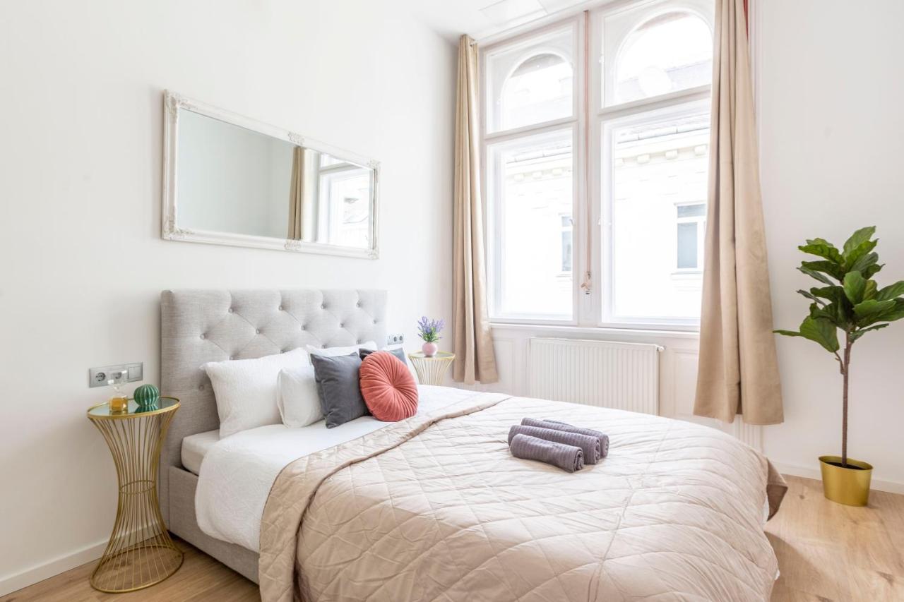 Exclusive Central Apartment Next To The Fashion Street Budapest Esterno foto