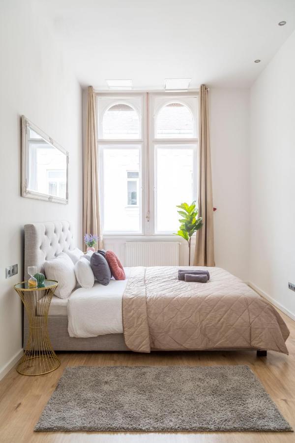 Exclusive Central Apartment Next To The Fashion Street Budapest Esterno foto