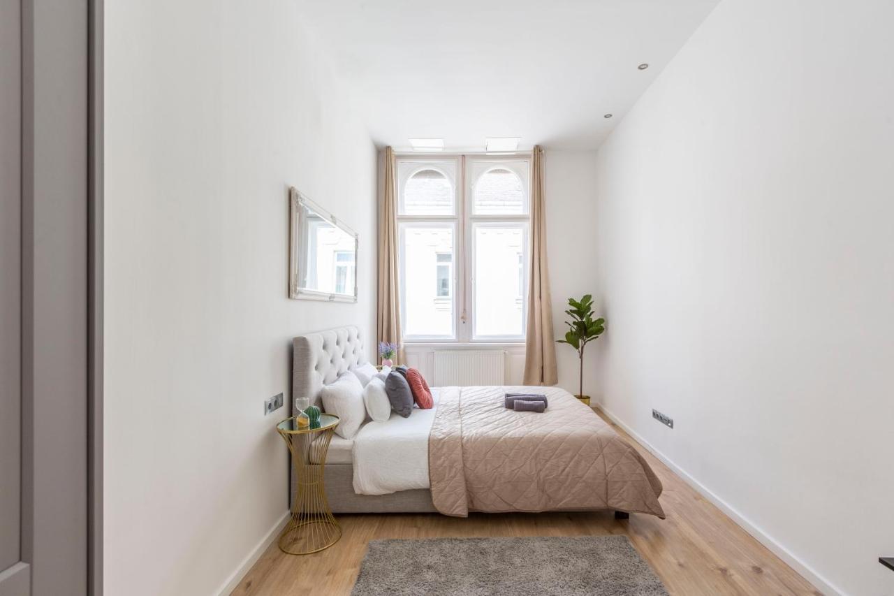 Exclusive Central Apartment Next To The Fashion Street Budapest Esterno foto
